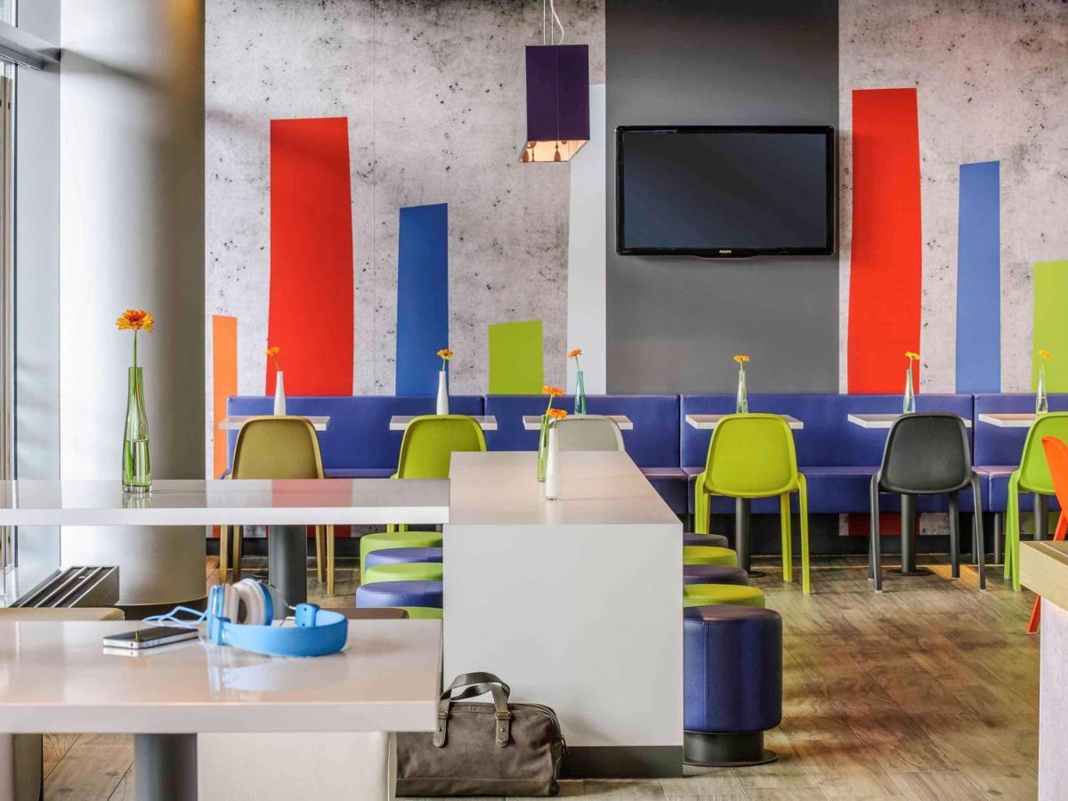 Ibis Budget Courbevoie Paris La Defense Exterior photo